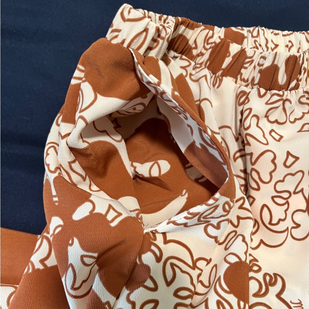 Manuhealii Soho Palazzo Pants Pua Kenikeni - Picture 3 of 5